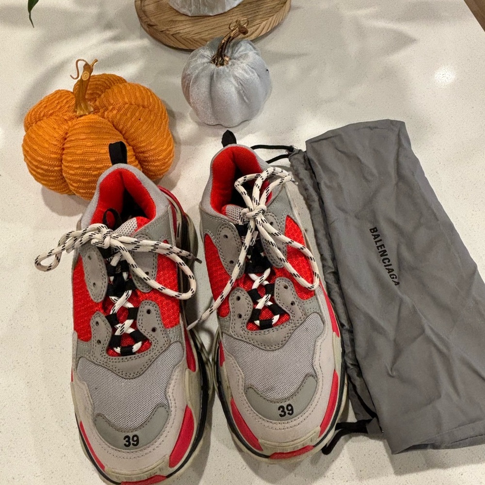 red blue and gray Balenciaga runners size 39 size 9 US - Picture 2 of 4